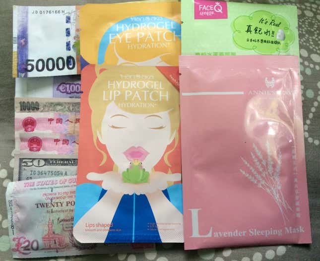 Image for article titled Here's Everything That Came in Our Beauty Boxes Last Month