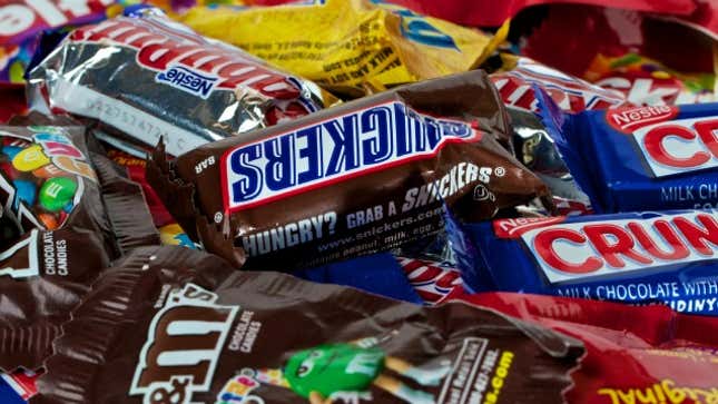 Image for article titled The Best Stores to Buy Any Type of Halloween Candy
