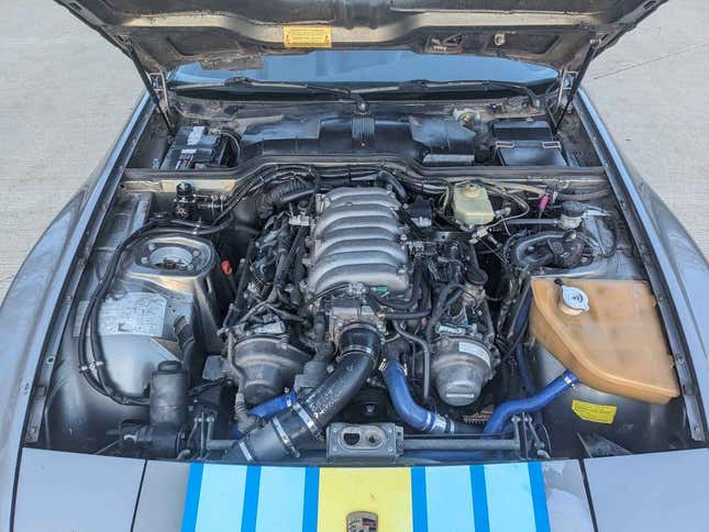 Image de l'article intitulé Mitsubishi Delica Space Gear, SCCA BMW Z3, 3UZ Porsche 944&amp;#xa0;: les voitures les plus géniales que j’ai trouvées à vendre en ligne