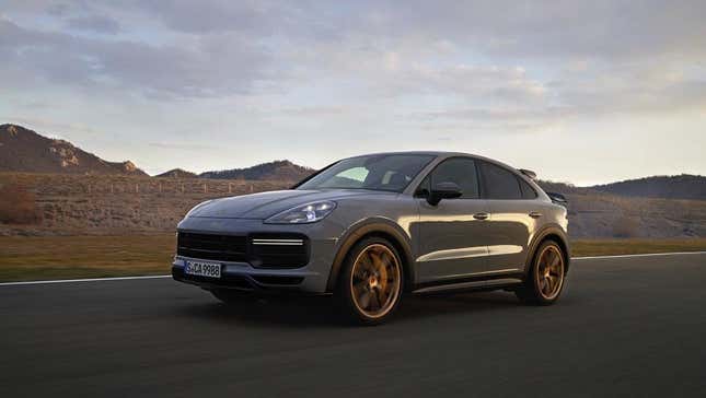 Image for article titled The 2022 Porsche Cayenne Turbo GT Is A 631 HP Track-Tuned Behemoth