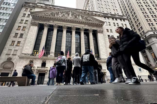 Stock market today Wall Street pushes higher to another record high