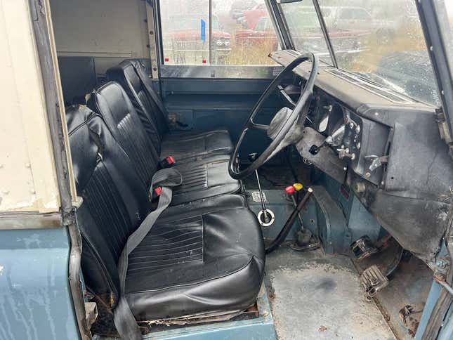 Image for article titled At $13,500, Would You Rove The Land In This 1981 Land Rover 109?