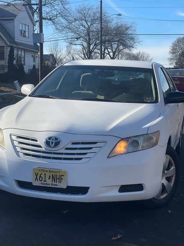 Image for article titled Here Are Three Perfectly Normal Manual Toyota Camrys For Sale
