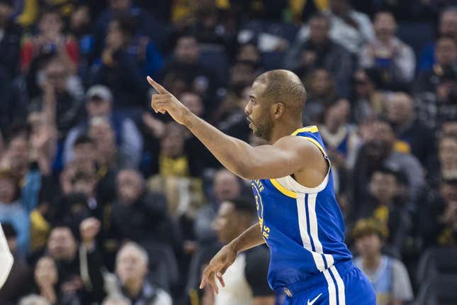 Chris Paul Makes His Golden State Warriors Debut! 