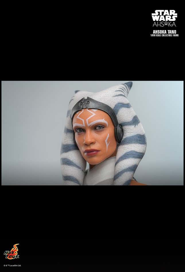 Image for short article entitled The Star Wars: Ahsoka Hot Toys Figure Is Battle-Ready