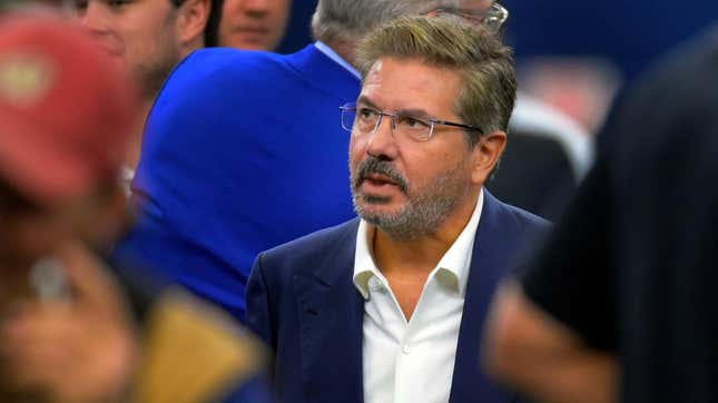 Image for article titled NFL Owner Dan Snyder Says He Has Enough Dirt on Other Men to 'Blow Up' the Whole League