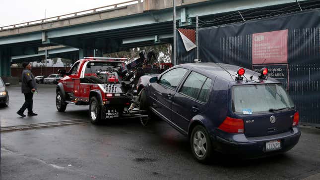 Image for article titled Hydrogen Bomb Mirai, &#39;Pregnant&#39; Chinese Cars And Waymo Honks All Night In This Week&#39;s News Roundup