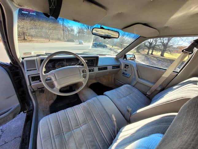 Image for article titled At $3,950, Will This 1994 Olds Cutlass Cruiser Cruise To A Win?