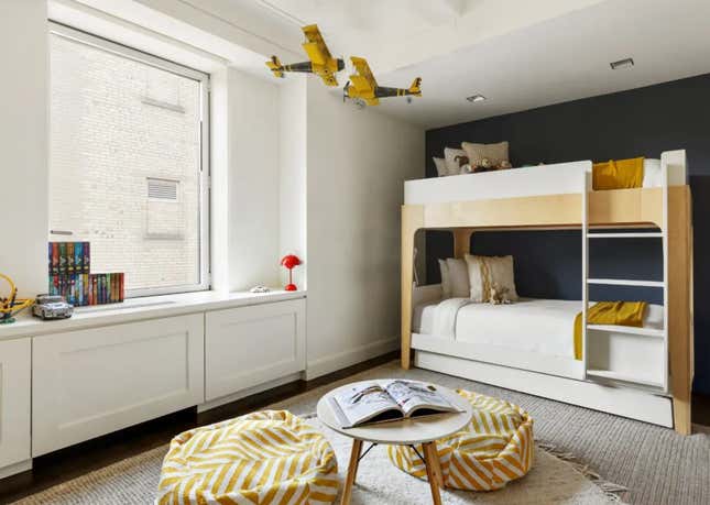 Image for article titled A Look Inside Carmelo Anthony&#39;s Luxurious Manhattan Apartment, Now For Sale at This Eye-Watering Price