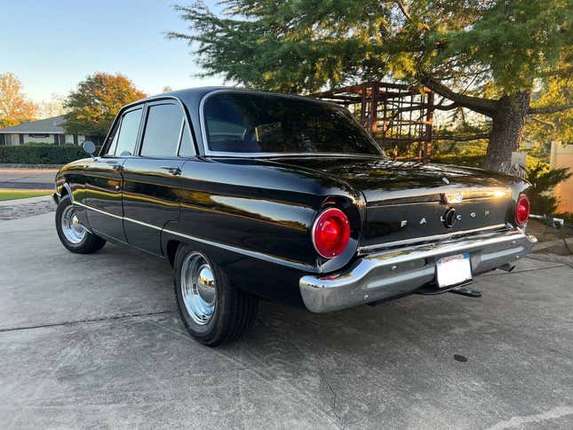 Image for article titled At $16,500, Is This 1961 Ford Falcon Ready To Fly?