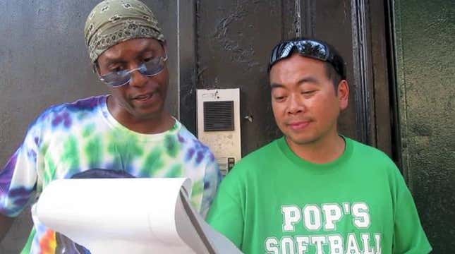 Everyday New Yorkers Read Amanda Bynes' Tweets Out Loud