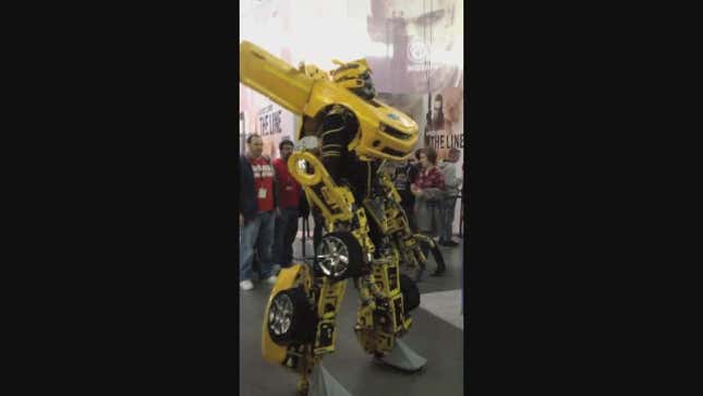 Elaborate <em>Transformers</em> Cosplayer Stomps Around PAX East