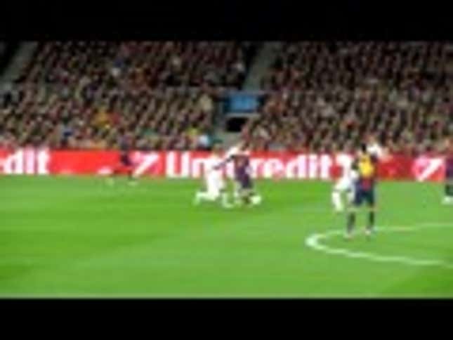 Enjoy David Villa's Goal From Yesterday's Barça-Milan Game, As It Was Seen From The Stands