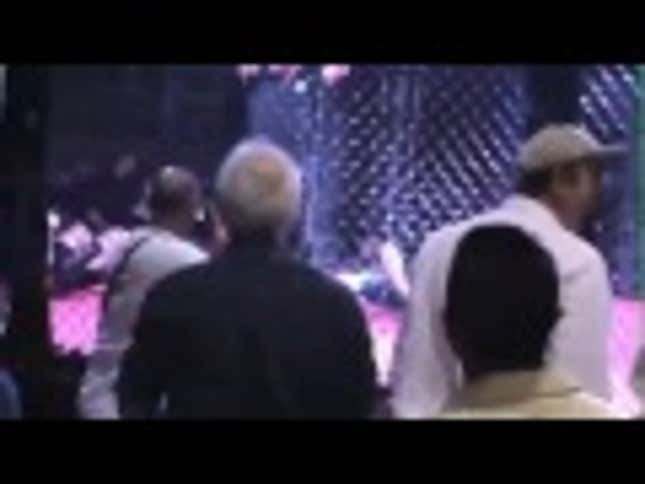 MMA Fight Ends In Double-Knockout 14 Seconds Into Fight