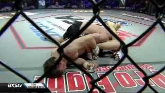 MMA Announcer Can't Stop Telling Us About His Anus