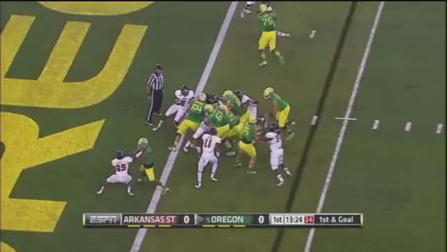 How Do You Make Oregon's Offense Even More Colorful? Broadcast Them In Spanish