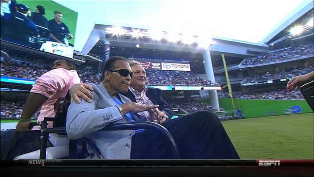 The Marlins Opened Their New Stadium In The Saddest, Most Awkward Way Possible