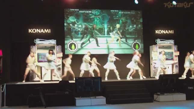 Dancing Girls and Giant Robots! The Arcade Games of AOU 2012.