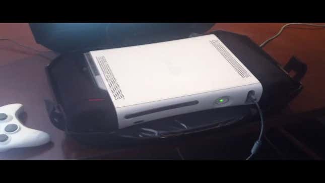 Take Your Console Games on the Road With the GAEMS G155