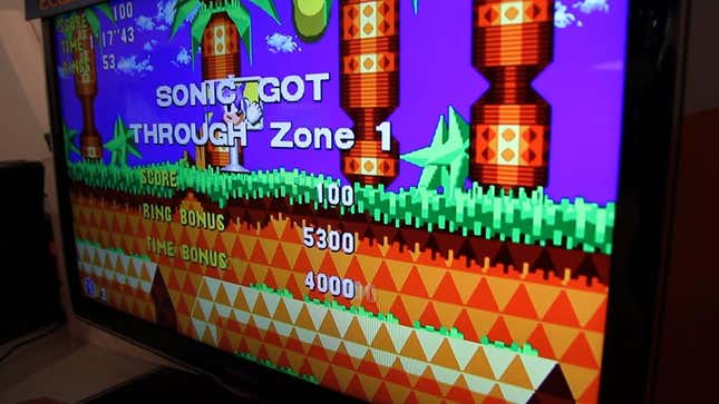 <em>Sonic CD</em> Looks Less Jaggy on the Xbox 360, But Only When You Want it To