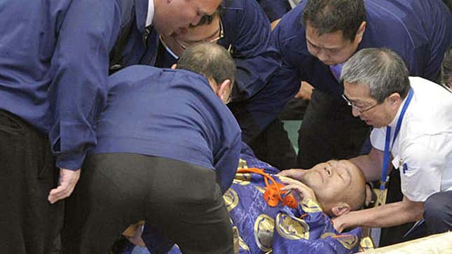 The Job Of Sumo Referee Is A Dangerous One