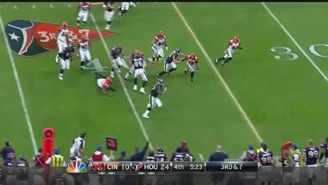 Arian Foster's Touchdown Run Is Just Embarrassing For Chris Crocker