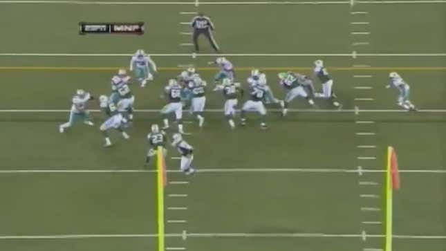 Watch Shonn Greene Run Over The Umpire in Tonight's Jets-Dolphins Game