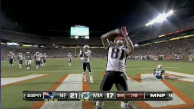 Tom Brady Doesn't Need Wide Receivers To Pass For Hundreds Of Yards