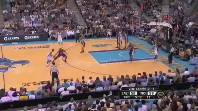 Chris Paul's Shake-Up Of Andrew Bynum Is Pretty Close To A Point Guard's Masterpiece