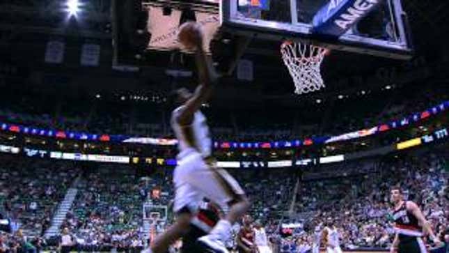 Jeremy Evans Was Still Beyond The Arc When This Oop Was Alleyed