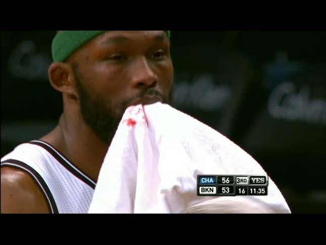 Reggie Evans Pulls Out Own Tooth, Grosses Out Ian Eagle And Jim Spanarkel