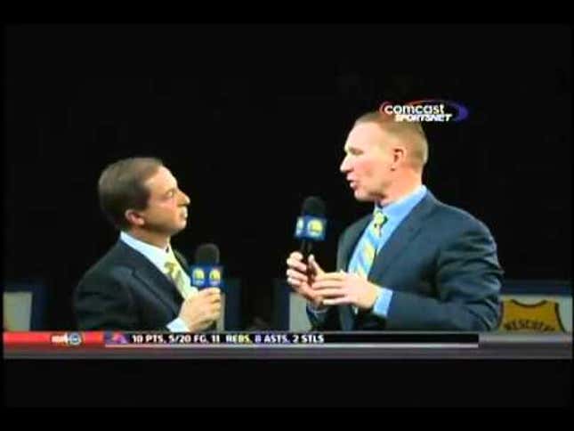 Warriors Fans Booed Their Owner During Chris Mullin's Jersey Retirement, And It Was So Awkward I Can't Even Watch