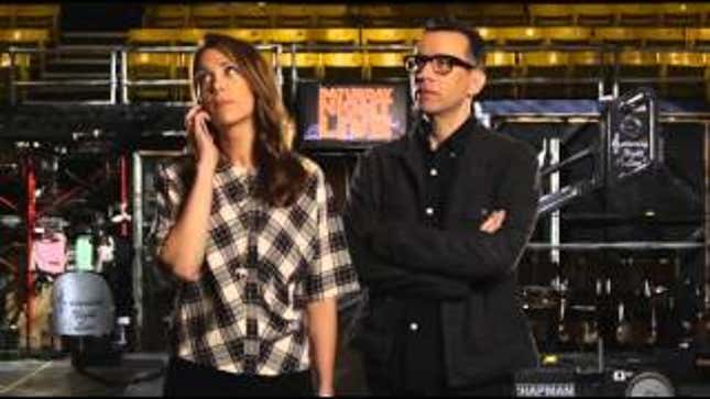 Saturday Night Social: Kristen Wiig's Prodigal Return To <i>SNL</i>!