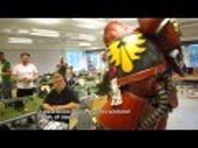 Brace Yourselves For This Incredible <em>Warhammer 40K</em> Cosplay