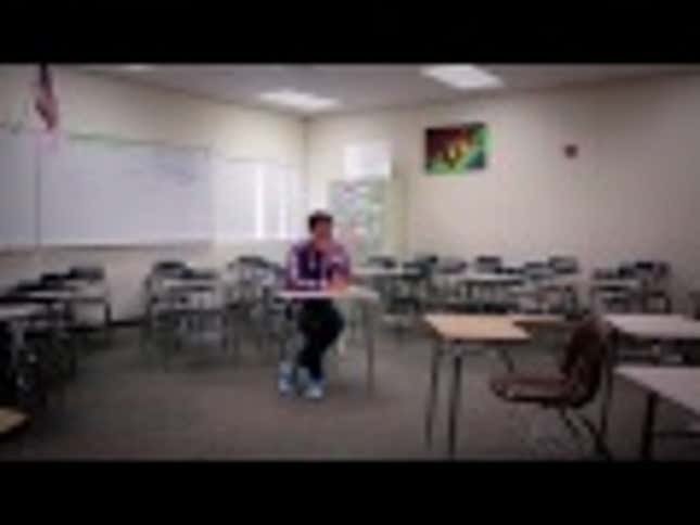 This <em>League of Legends</em> Pro Has His Whole High School Cheering For Him
