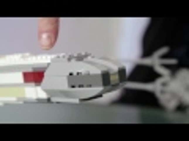 Giant LEGO X-Wing Might Be The Coolest LEGO Set Ever Made