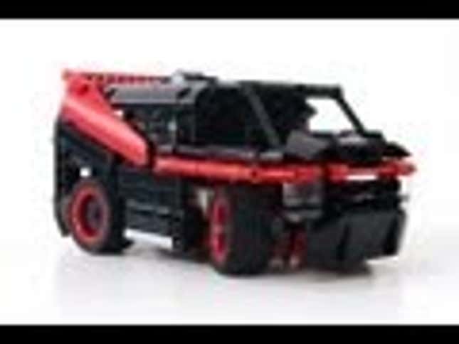 I Pity The Fool Who Doesn't Enjoy This LEGO <em>A-Team</em> Van (That Actually Moves)