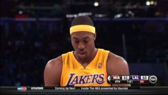 This Airballed Free Throw Is Why The Lakers Are Vulnerable To Hack-A-Dwight