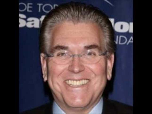 Chris "Mad Dog" Russo Gently Sassed Mike Francesa On Twitter Tonight