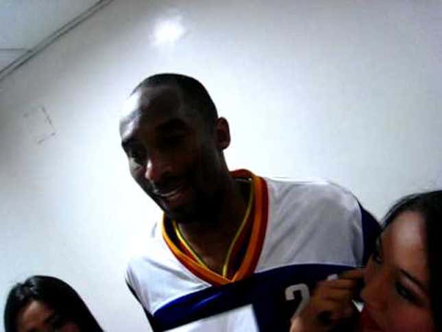 Kobe Bryant To Filipina Cheerleader Who Asked For A Kiss: "Not Here"
