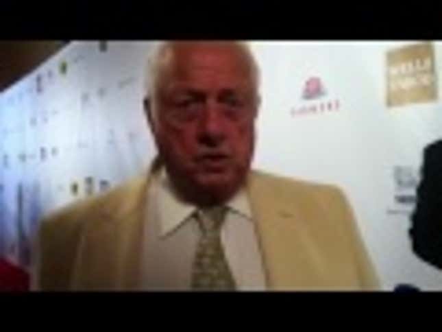 Here's An Awkward Interview In Which Tommy Lasorda Ponders How He'd Pitch To A Dwarf