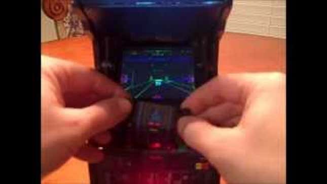This 12-Inch Replica of <em>Star Wars</em> Arcade Actually Works, Unlike Luke