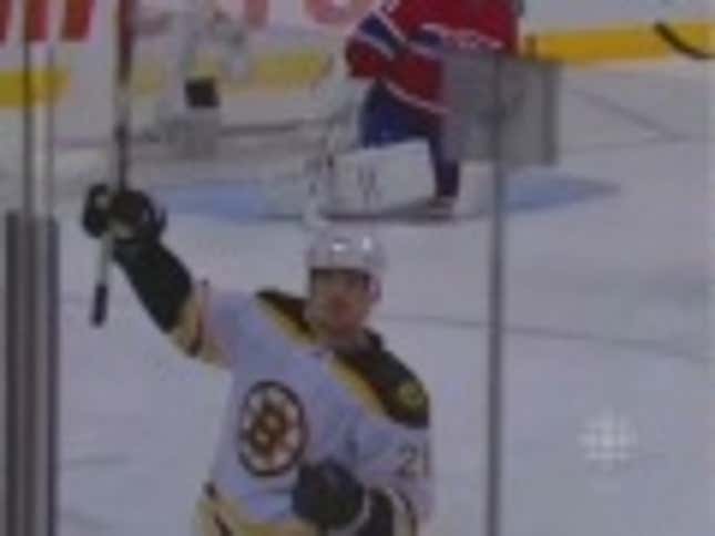 This Is Not Andrew Ference Giving Habs Fans The Finger