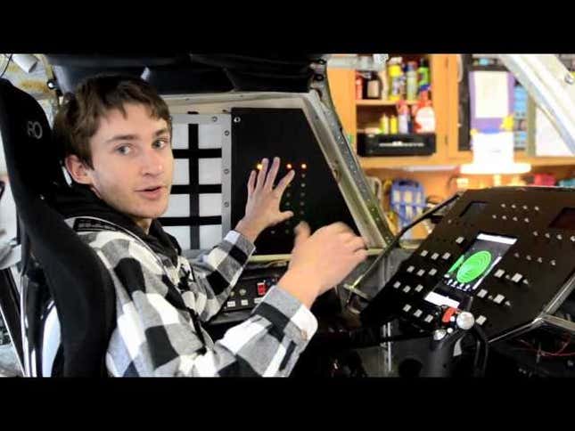 Some Kids are Making a <em>Battlestar Galactica</em> Viper Flight Simulator