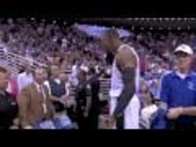 Dwight Howard Copies That One Thing That LeBron Copied