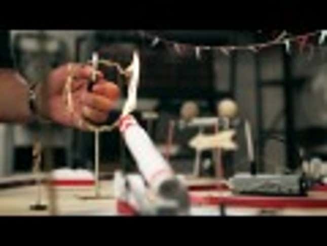 Watch Bugs Unbelievably Charge a Smartphone