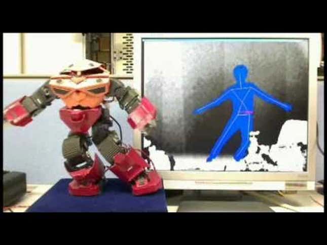 Kinect-Controlled Gundam Mech Stands On Its Own One Foot
