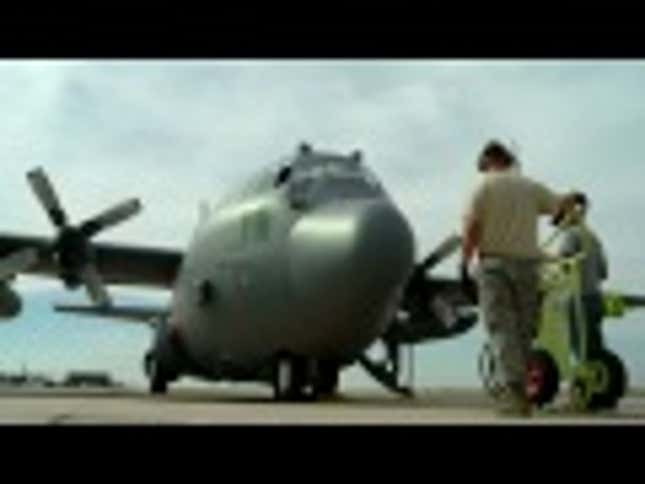 Amazing Video Of Planes Dropping Fire Retardant On A Wildfire