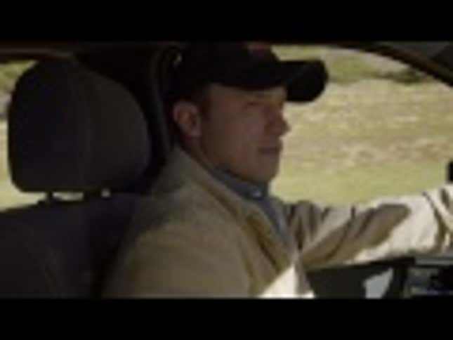 Breaking: Beyonce Is a Human Being, Looks Like a Total Weirdo Sometimes