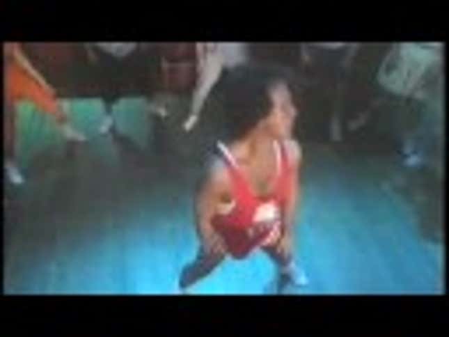 <em>Les Mis</em> Director 'Begged' Anne Hathaway to Stop Losing Weight